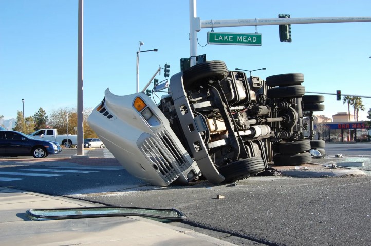 knowledgeable 18 wheeler Accident Attorney El Paso